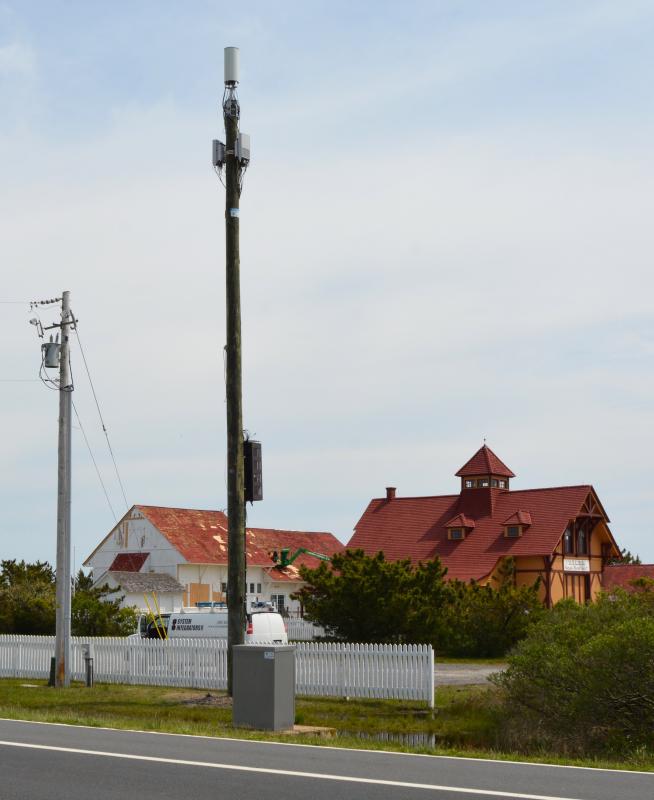 Verizon installing small cell antennas along Route 1 Cape Gazette